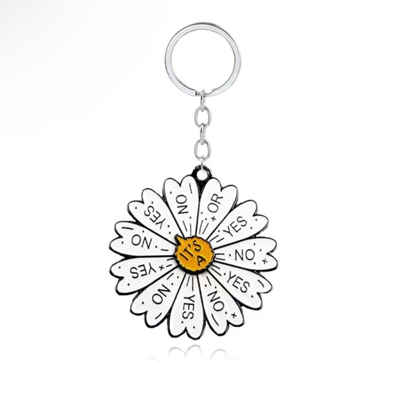 Yes or No Daisy Decision Turnable Keychain Interactive Spinning - Picture 1 of 2